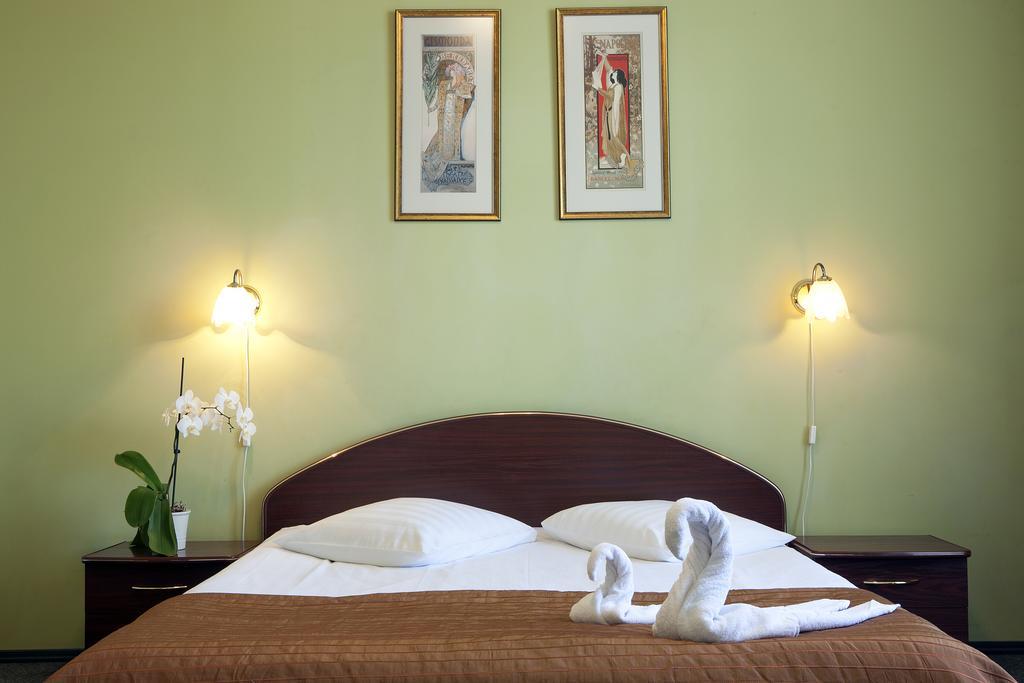 Khách sạn Art Laine 3*