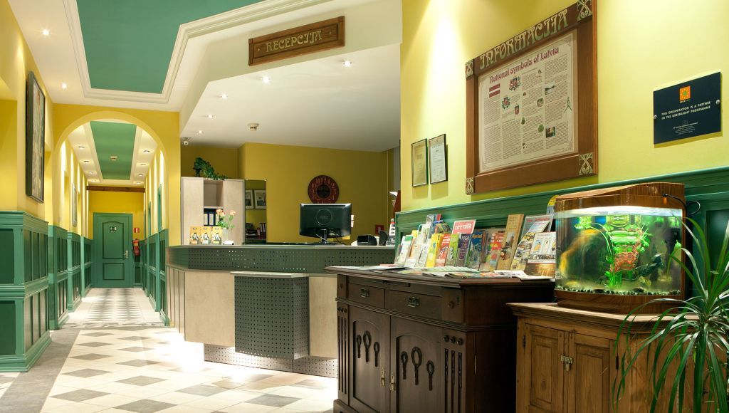 Khách sạn Art Laine 3*